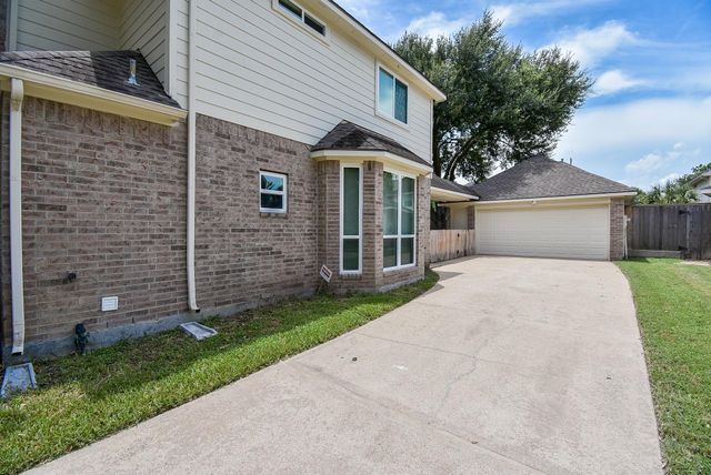 406 Sterling Heights Lane, Houston, TX 77094