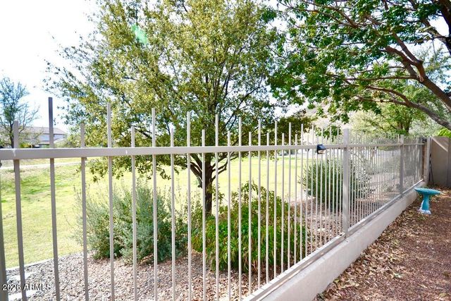 5423 W RANGE MULE Drive, Phoenix, AZ 85083