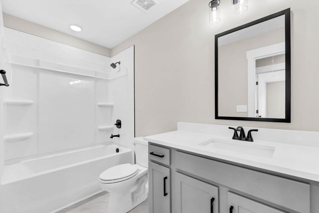 166 Sango Dr Unit 44, Clarksville, TN 37043