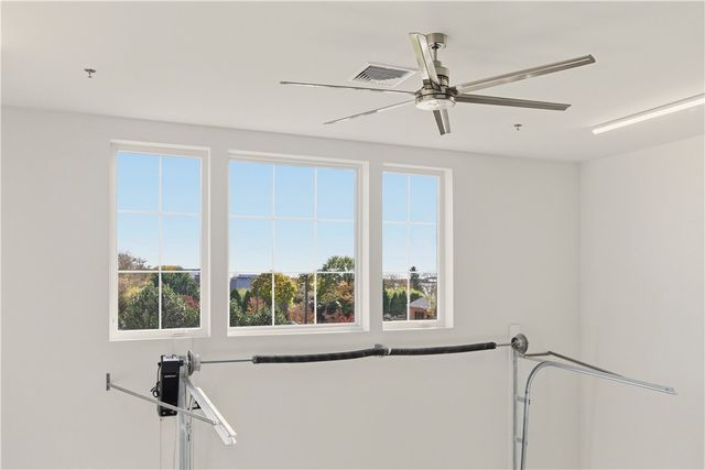 55 John Clarke Road 3, Middletown, RI 02842