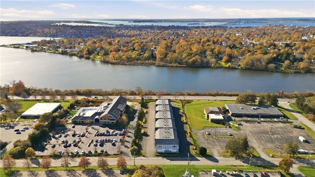 55 John Clarke Road 3, Middletown, RI 02842