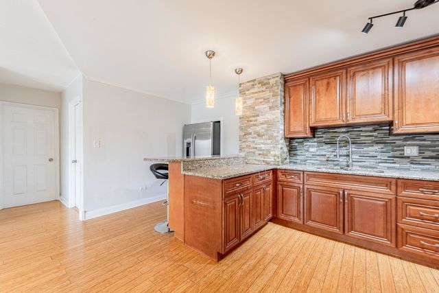 11010 Central Avenue 2A, Chicago Ridge, IL 60415