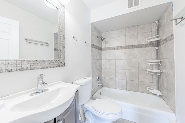 11010 Central Avenue 2A, Chicago Ridge, IL 60415