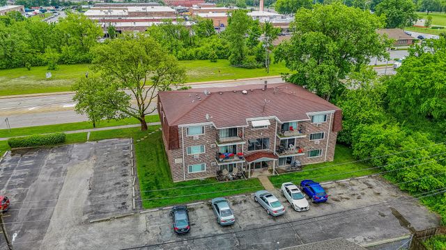 11010 Central Avenue 2A, Chicago Ridge, IL 60415