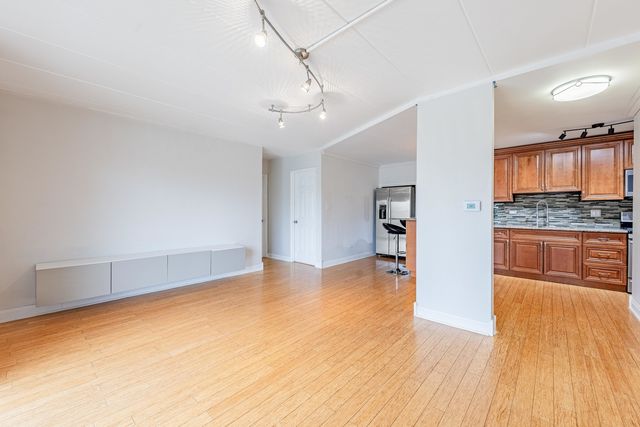 11010 Central Avenue 2A, Chicago Ridge, IL 60415