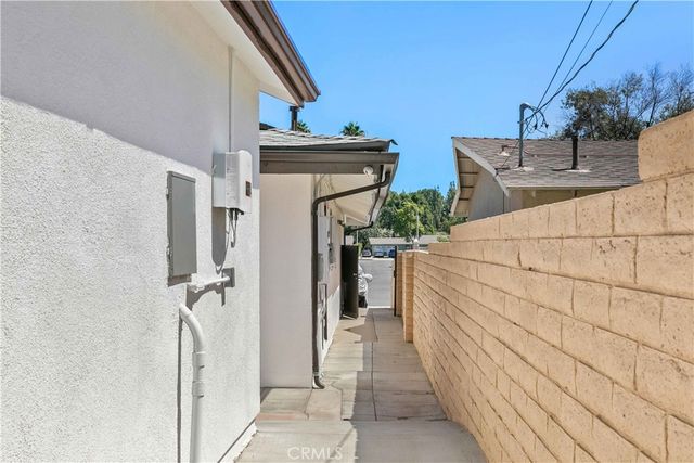 22737 Rodax, West Hills, CA 91304