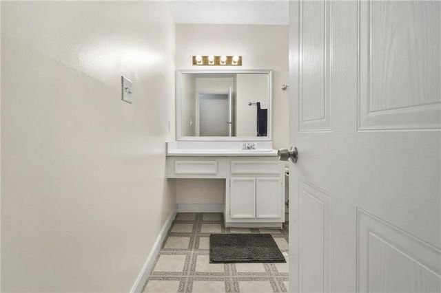 906 Country Park SE Drive, Smyrna, GA 30080