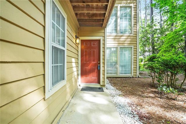 906 Country Park SE Drive, Smyrna, GA 30080