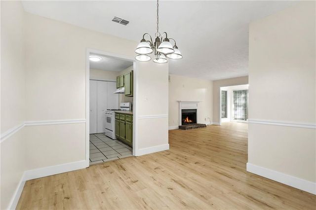 906 Country Park SE Drive, Smyrna, GA 30080