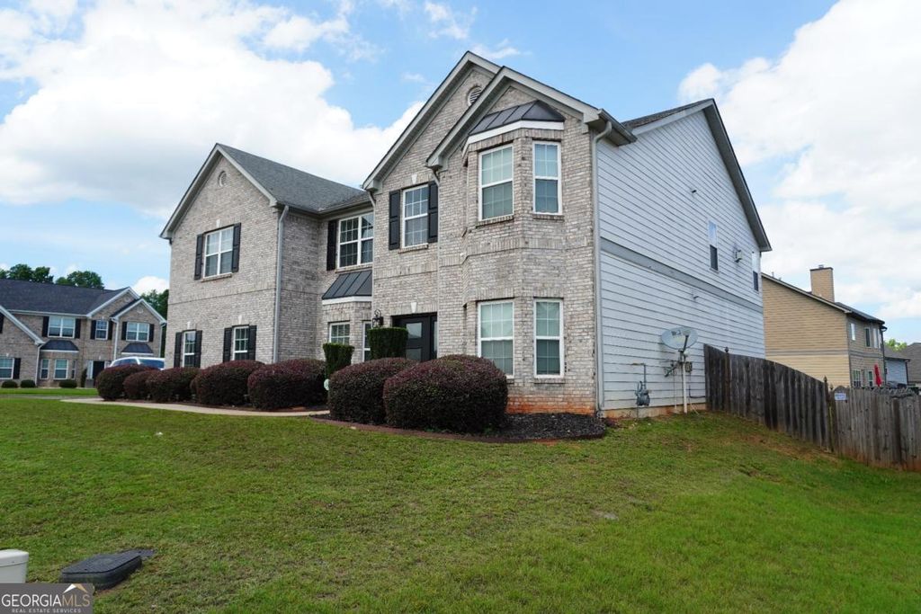 7985 Sandpoint Place, Lithia Springs, GA 30122
