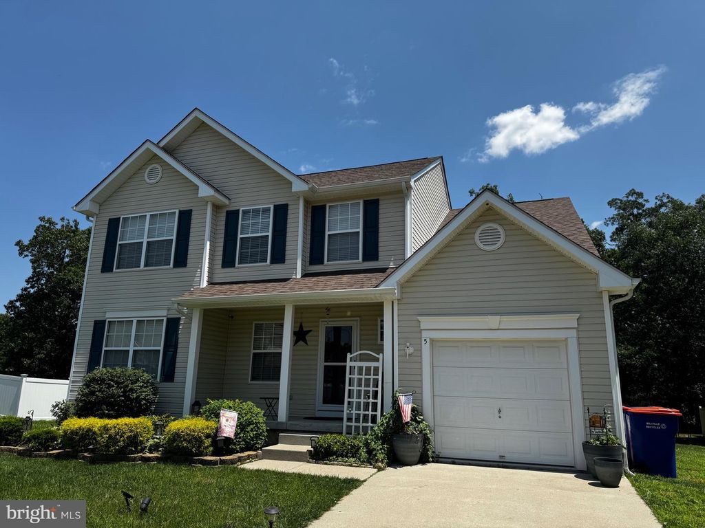 5 MARC DR, Millville, NJ 08332