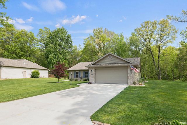 2020 Woodland Estates Drive, Elkhart, IN 46514