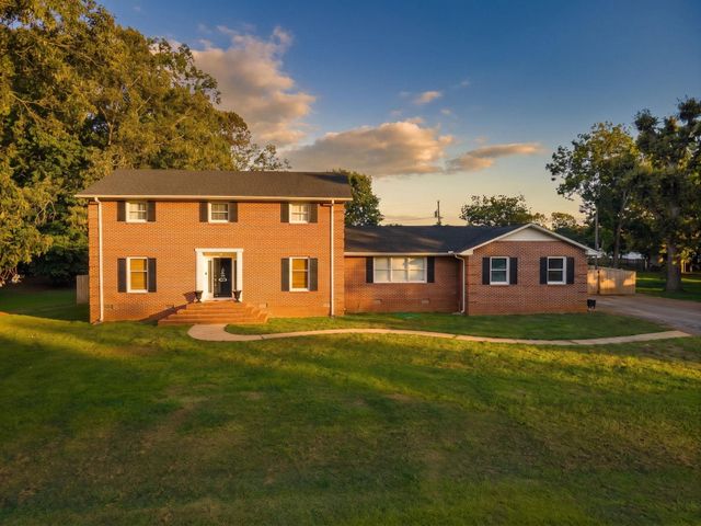 151 Carlisle Bennet Road, Spartanburg, SC 29307