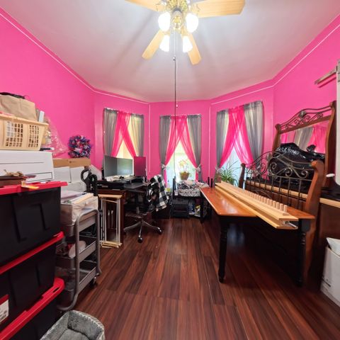 286 Broadway Street, Irvine, KY 40336