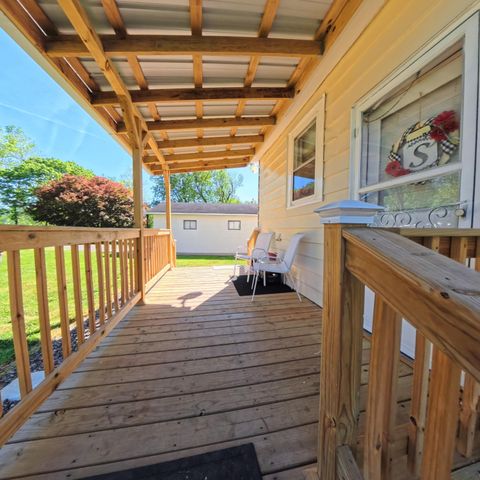 286 Broadway Street, Irvine, KY 40336