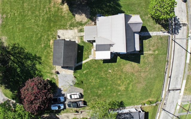 286 Broadway Street, Irvine, KY 40336