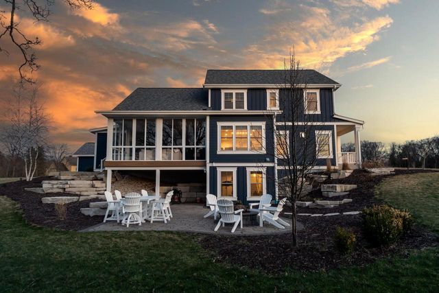 W273N6856 Pintail COURT, Lisbon, WI 53089