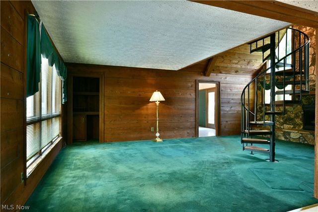 5705 State Route 46, Cortland, OH 44410