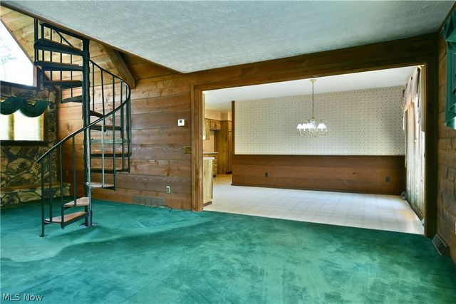 5705 State Route 46, Cortland, OH 44410