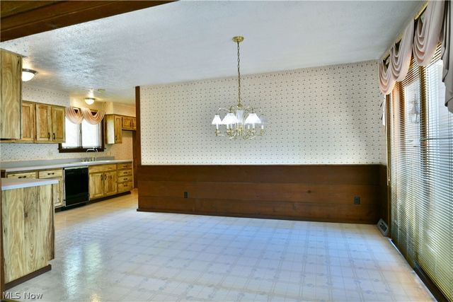 5705 State Route 46, Cortland, OH 44410