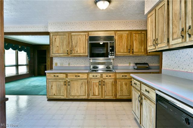 5705 State Route 46, Cortland, OH 44410