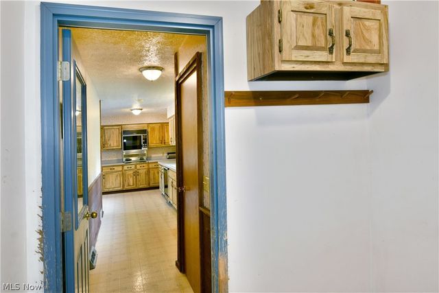 5705 State Route 46, Cortland, OH 44410