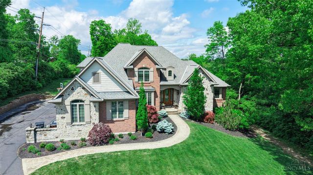 376 Compton Road, Wyoming, OH 45215