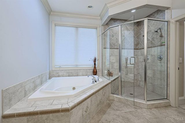 376 Compton Road, Wyoming, OH 45215