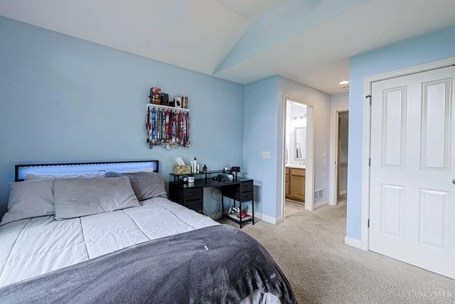 376 Compton Road, Wyoming, OH 45215