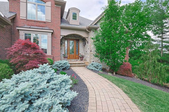 376 Compton Road, Wyoming, OH 45215
