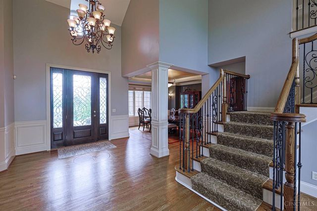 376 Compton Road, Wyoming, OH 45215