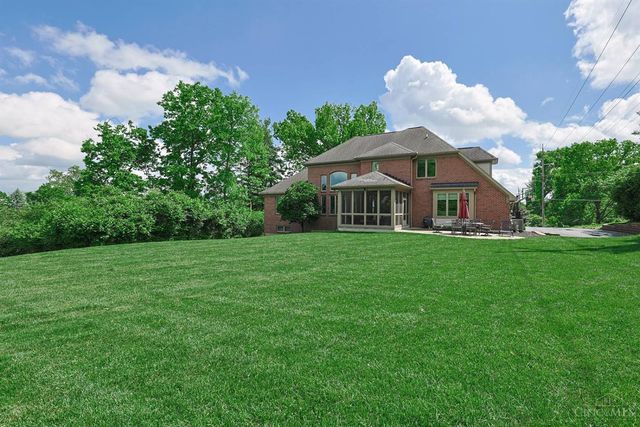 376 Compton Road, Wyoming, OH 45215