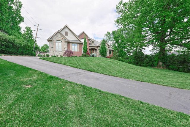 376 Compton Road, Wyoming, OH 45215