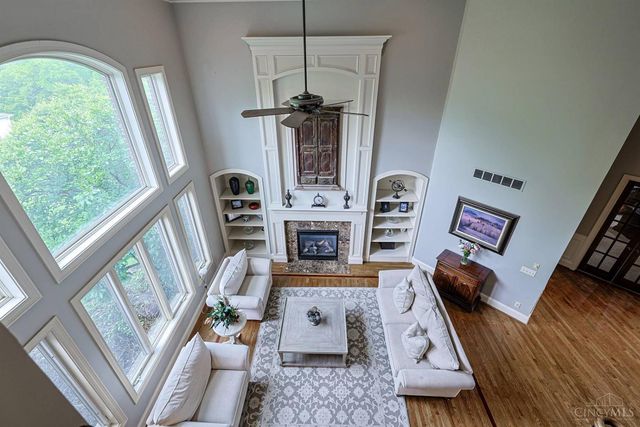 376 Compton Road, Wyoming, OH 45215