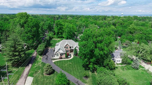 376 Compton Road, Wyoming, OH 45215