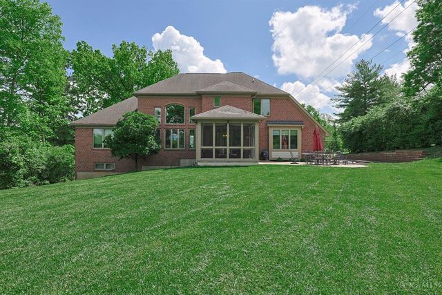 376 Compton Road, Wyoming, OH 45215