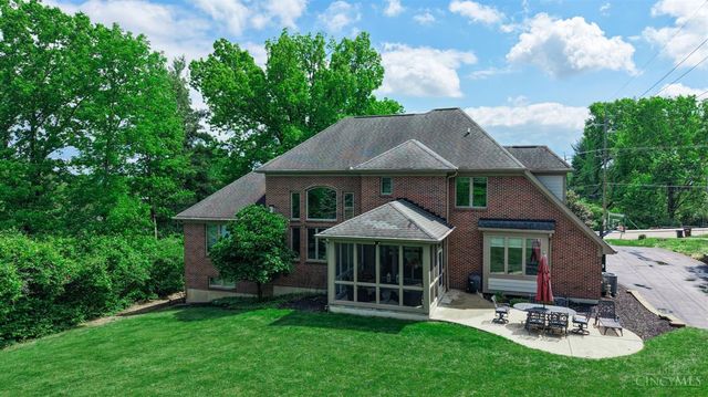 376 Compton Road, Wyoming, OH 45215