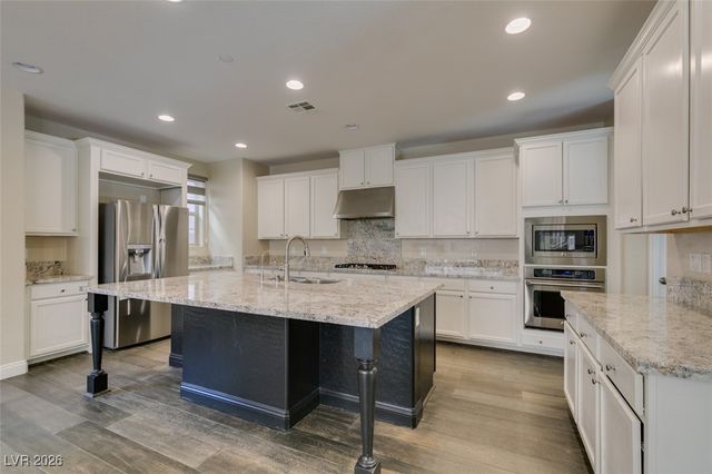 2497 Birch Hollow Street, Henderson, NV 89044