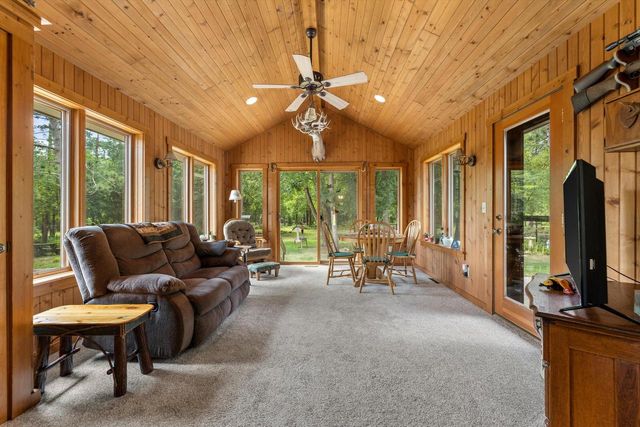 W369S4863 Needle Point DRIVE, Dousman, WI 53118