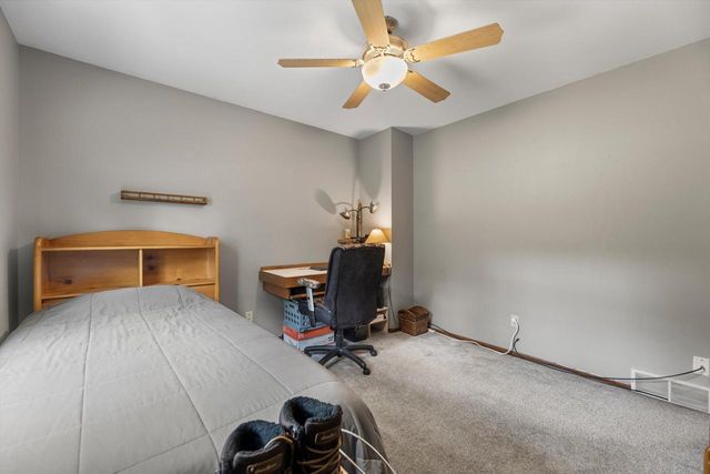 W369S4863 Needle Point DRIVE, Dousman, WI 53118