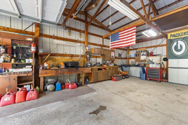 W369S4863 Needle Point DRIVE, Dousman, WI 53118
