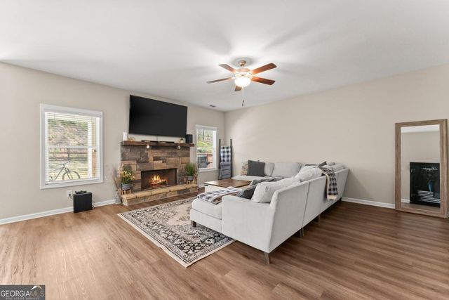 6579 River Station Drive, Lula, GA 30554