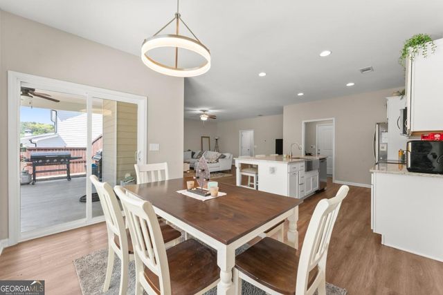 6579 River Station Drive, Lula, GA 30554