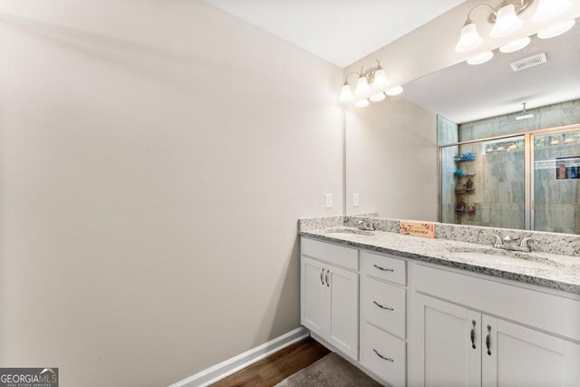 6579 River Station Drive, Lula, GA 30554
