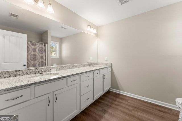 6579 River Station Drive, Lula, GA 30554