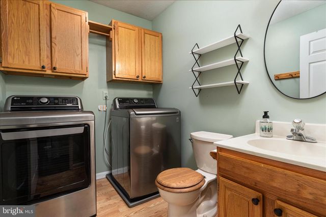 590 FULTON DR, Strasburg, VA 22657