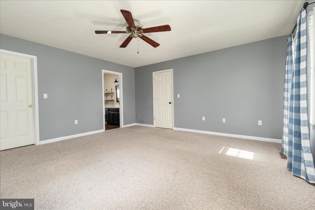590 FULTON DR, Strasburg, VA 22657