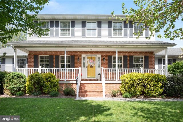 590 FULTON DR, Strasburg, VA 22657