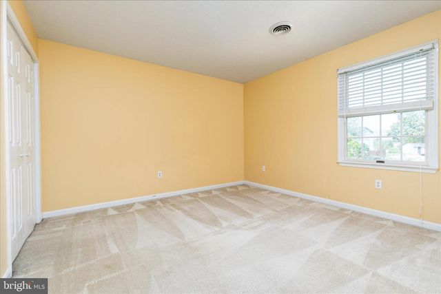 590 FULTON DR, Strasburg, VA 22657