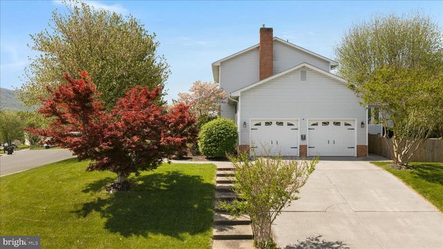 590 FULTON DR, Strasburg, VA 22657